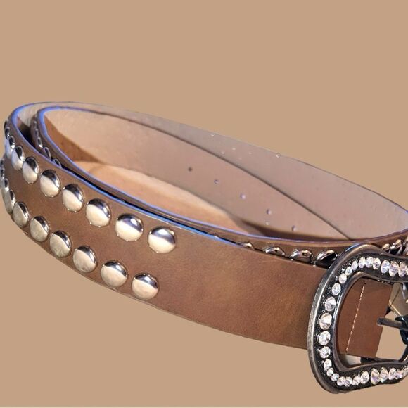 Twig & arrow new brow belt with silver studs and rhinestone buckle! - Picture 4 of 6